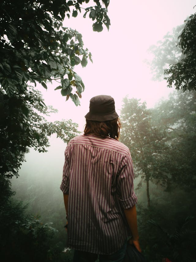 pexels-alfinauzikri-10387185