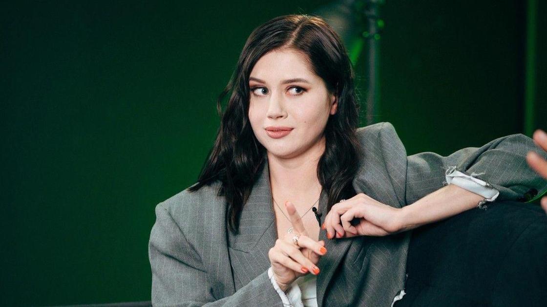 Химия с Тимати, жизнь с Зайцем и плюшевым Пухлей. Ведущая «Натальной карты» и самая главная Дева страны Олеся Иванченко