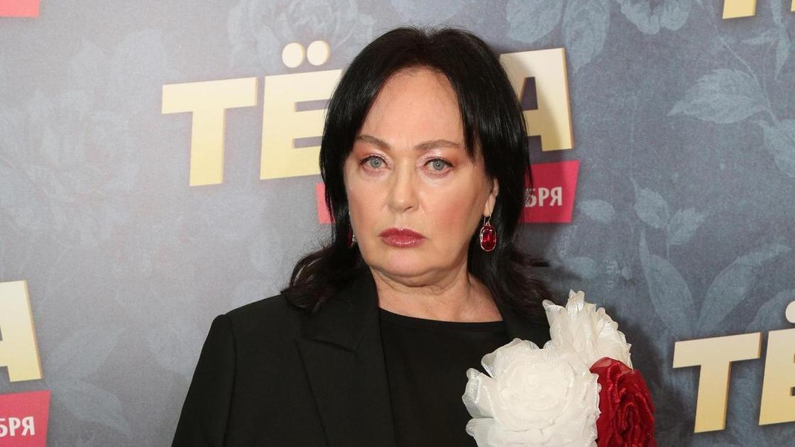 Гузеева о старении: «Некрасиво то, что я вижу в зеркале, поэтому в соцсетях безбожно себя фотошоплю»