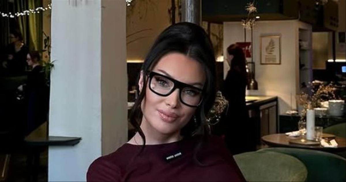 Евгения Феофилактова перенесла пластику тела: избавилась от жировых складок и получила новую грудь