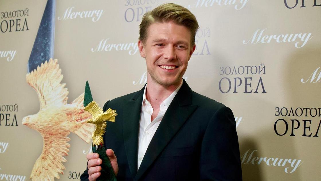 «Он просит…»: Никита Ефремов о состоянии отца, который вышел из тюрьмы менее полугода назад