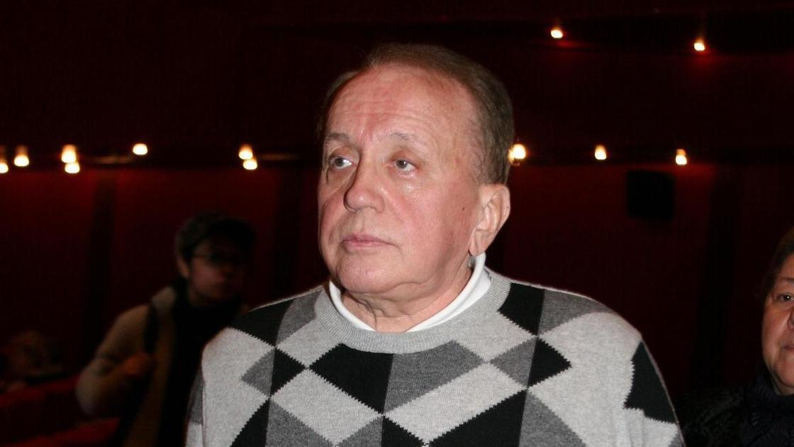 На Новодевичьем кладбище установлен памятник на могиле Александра Маслякова.