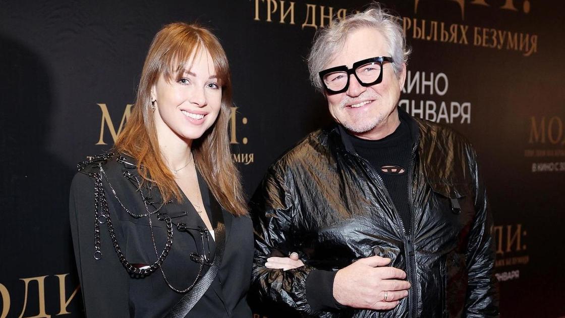 Дмитрий и Полина Дибровы официально расторгли брак.