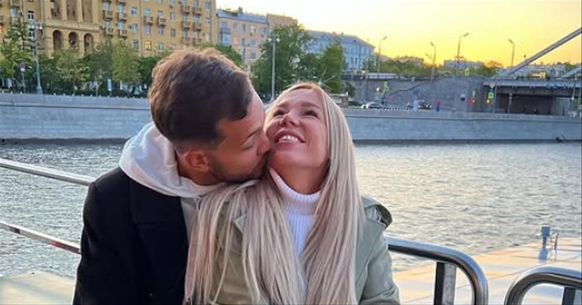 Надежда Ермакова страдает из-за разрыва с супругом, который старше её на 15 лет: «Ощущаю себя сумасшедшей из города»