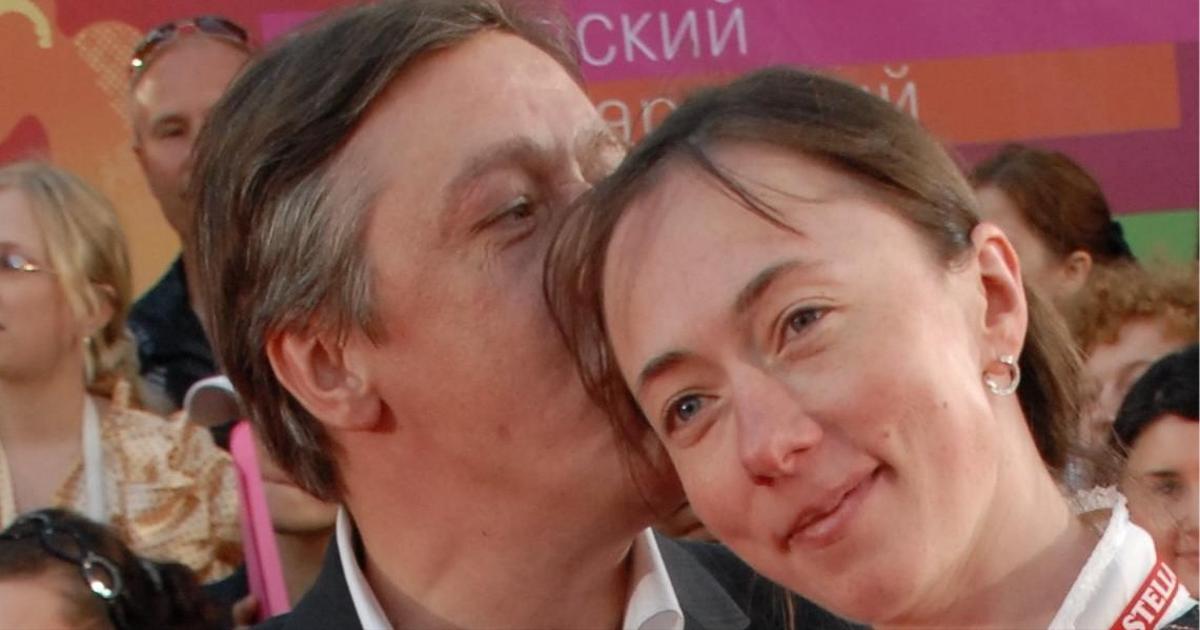 Михаил Ефремов и Софья Кругликова расстались после 23 лет совместной жизни.