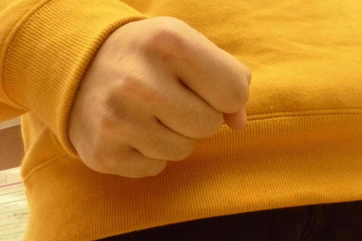 "Клянусь Аллахом, отомщу": мужчина устроил бесчинства в школе Самары.