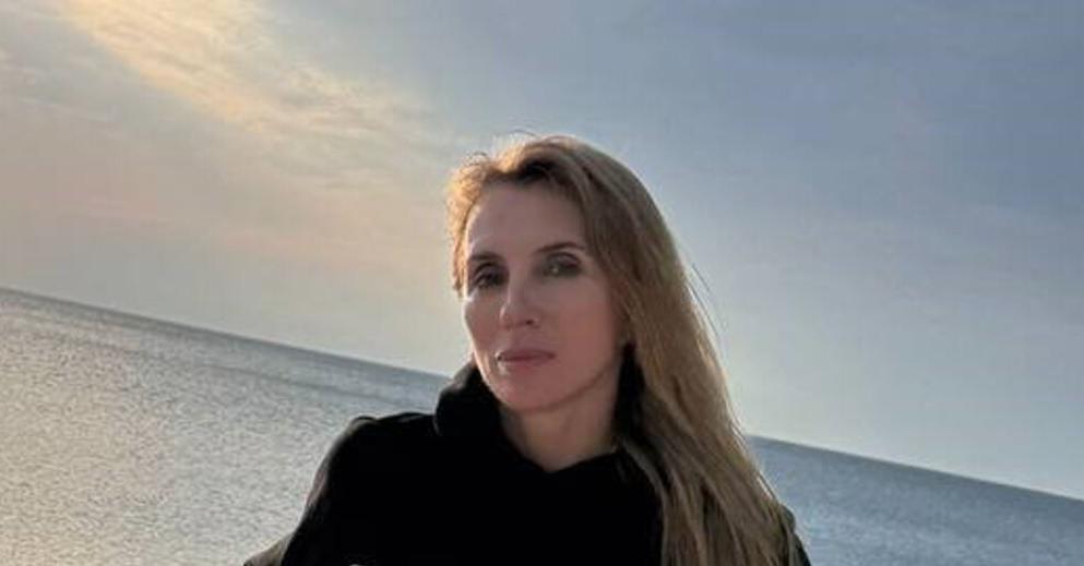 56-летняя Светлана Бондарчук надела бикини, продемонстрировав свою фигуру.