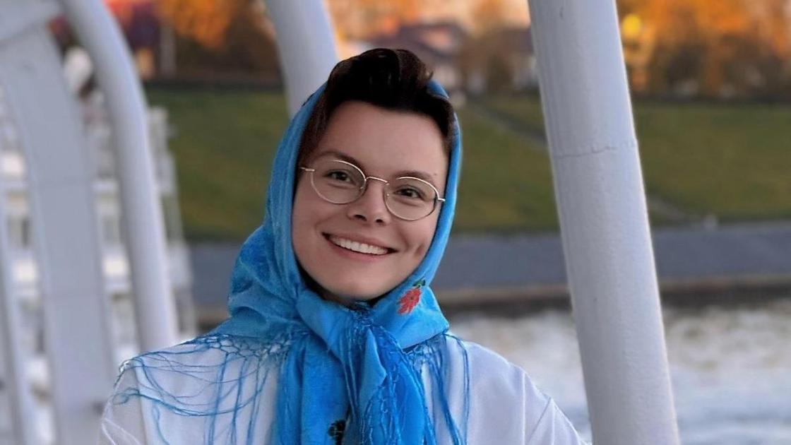Татьяна Брухунова наслаждается речным круизом, а Анастасия Костенко повредила цен подарок Дмитрия Тарасова: звёздные обновления в соцсетях.