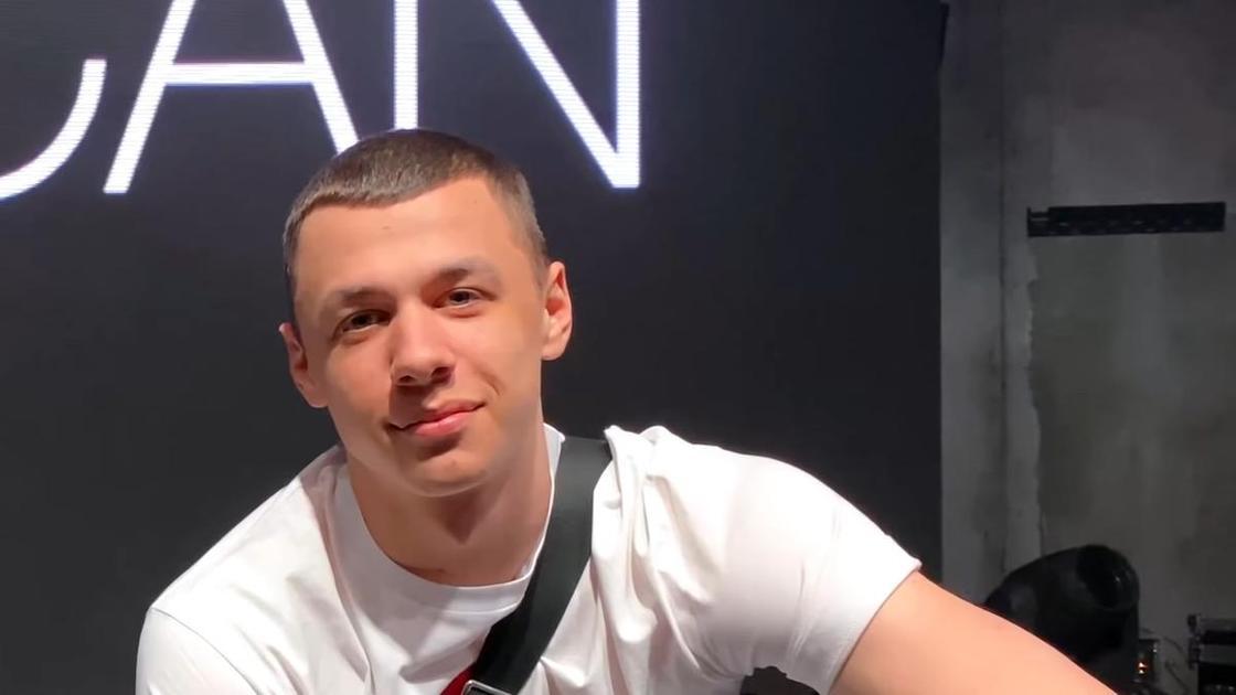 Рэпер Макан прокомментировал отсутствие на призывном пункте и сообщил о своих планах по армии.