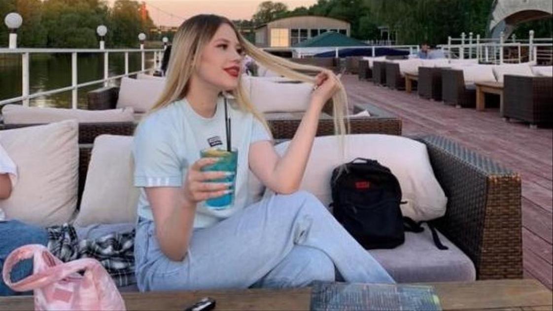 «Я уверена, что она жива»: мать 17-летней Юлии Агиенко, пропавшей в море, истощена пятилетними поисками