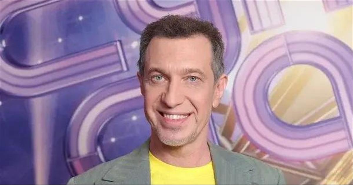 Соседов ожидает игривости от «Блестящих», Понаровская очарована «Поющими гитарами»: жаркий выпуск «ВИА Суперстар!»