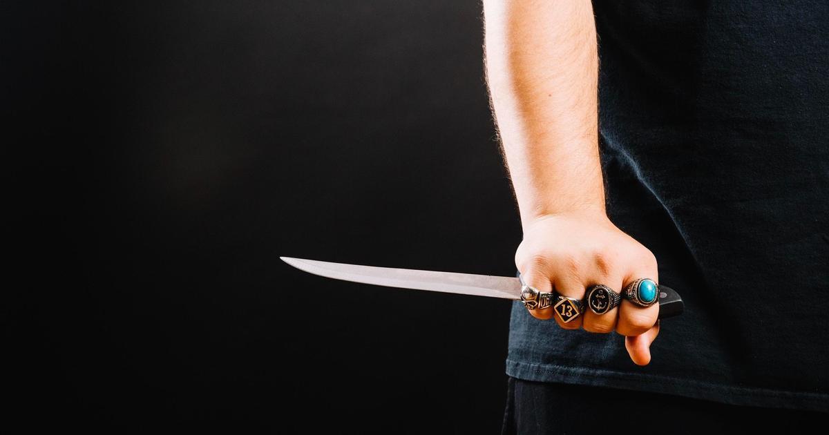В Барнауле 17-летняя мать убила своего новорожденного сына, завернула его в пакет и выбросила на улицу: подробности事件