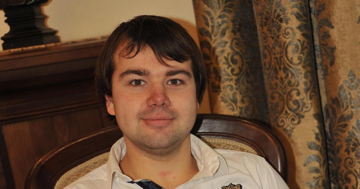 Звезда «Папиных дочек» не выплачивает алименты на двоих детей: Михаил Казаков задолжал 250 тысяч.