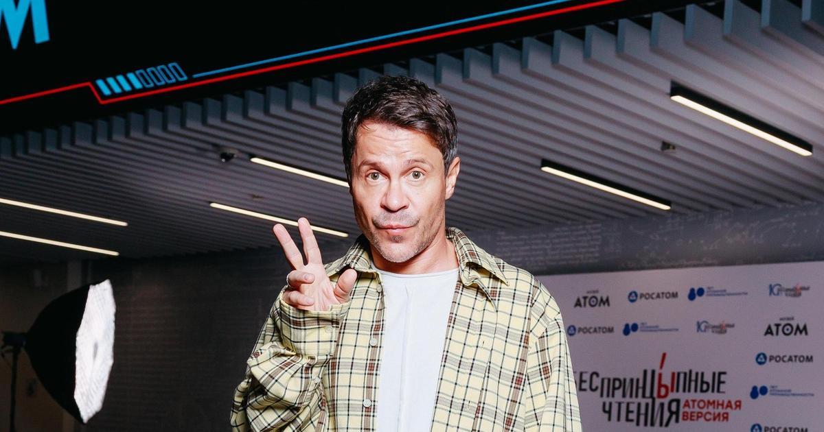 Деревянко стал Маском, а ребенок мечтал о женских аксессуарах: новые выпуски «Беспринцыпных чтений. Версия будущего»