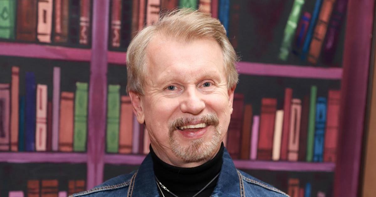 «Каждый год новые машины, а жены — на всю жизнь»: жизнь «песняра» Анатолия Кашепарова после переезда в США.