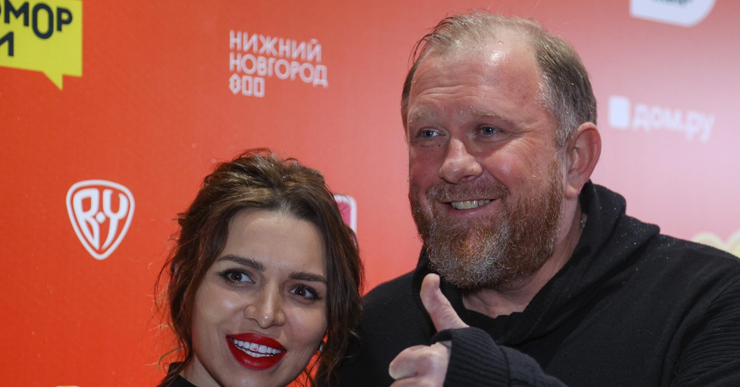 Молодая супруга шеф-повара сообщила о разрыве, но не нашла поддержки.