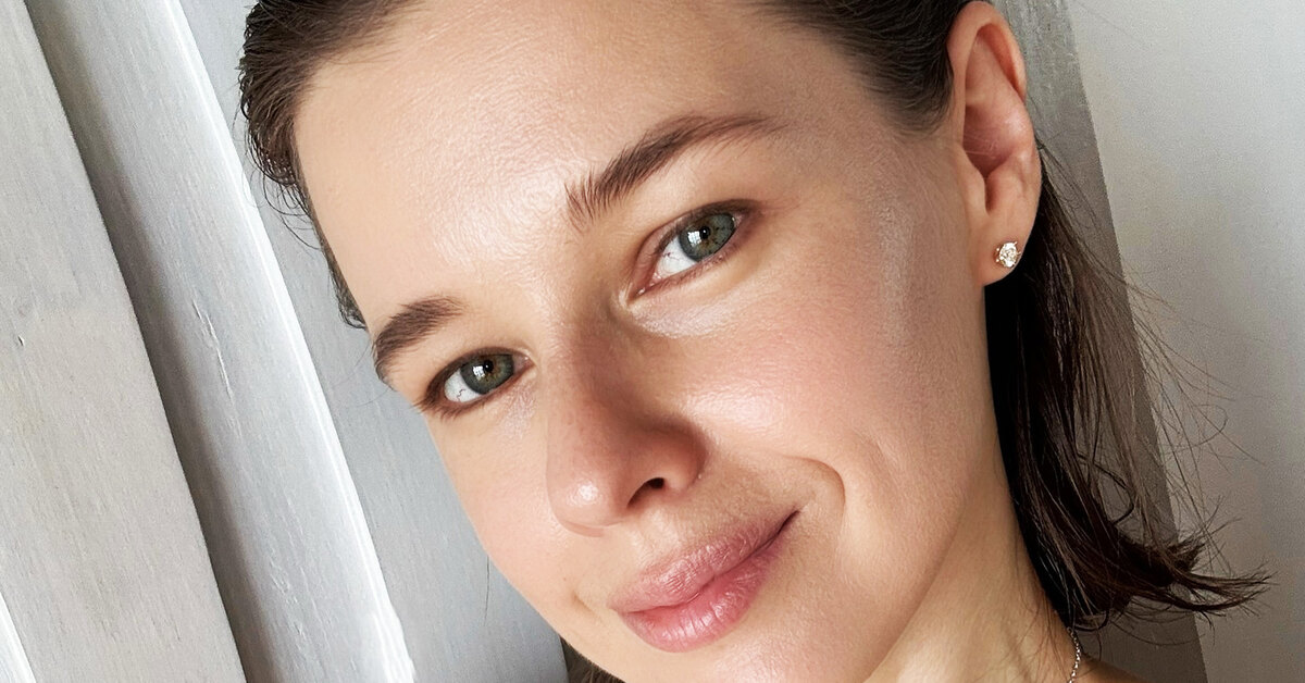 Катерина Шпица продемонстрировала свою фигуру в купальнике на Бали в день своего 40-летия.