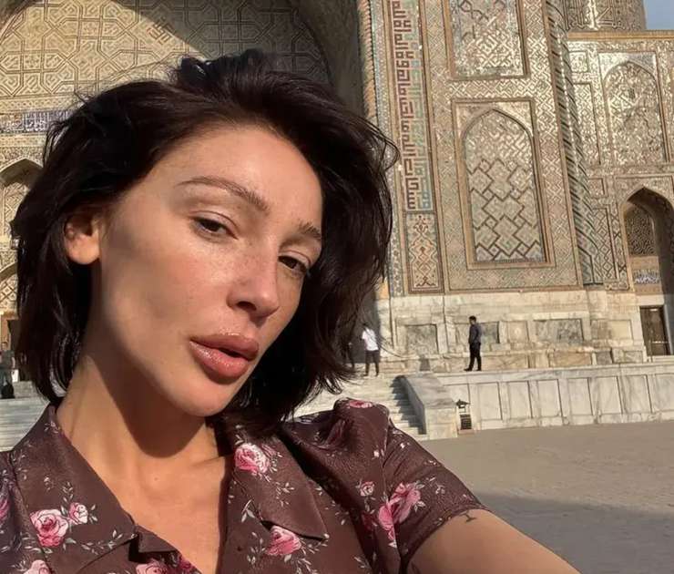 Настя Ивлеева опубликовала фото с отдыха в Узбекистане.