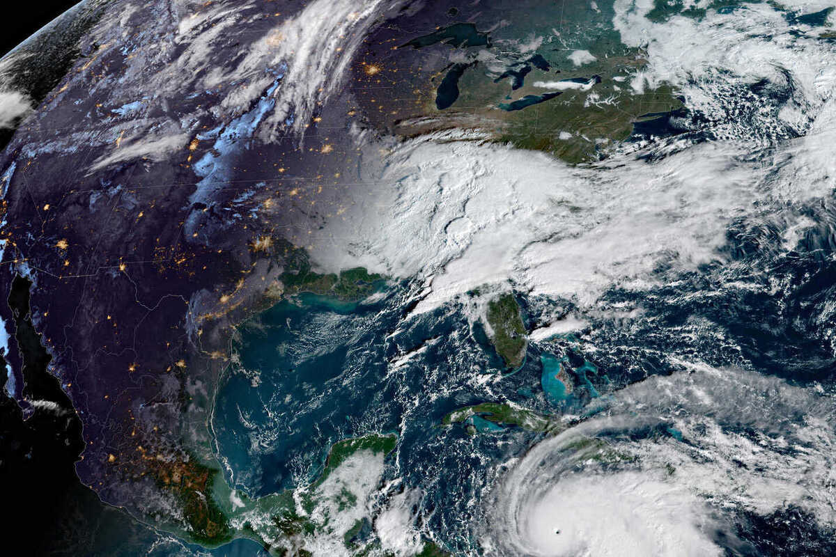 Смертельный ураган Мелисса достиг пятой категории усиления.