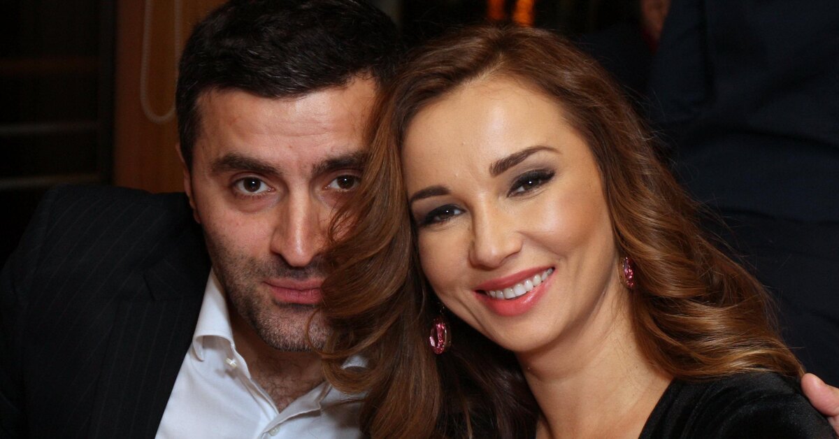 Анфиса Чехова заявила, что случайно обнаружила личные сообщения на ноутбуке своего экс-супруга.