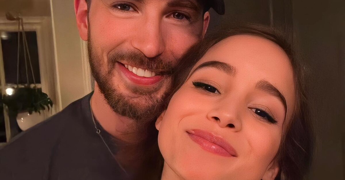 Крис Эванс и Альба Баптиста впервые стали мамой и папой.