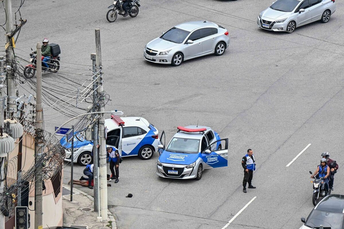 Количество жертв стрельбы в Рио-де-Жанейро с участием банды возросло до 64.