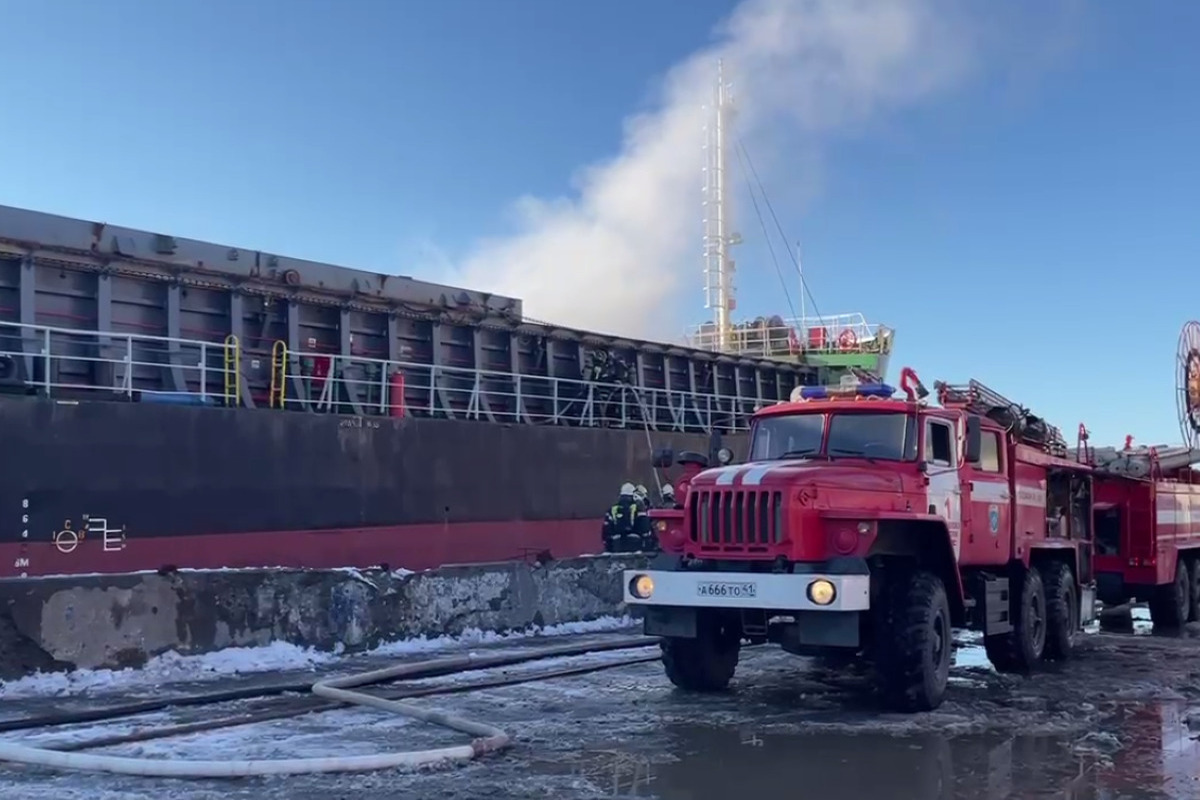 В большом российском порту произошёл серьезный пожар.