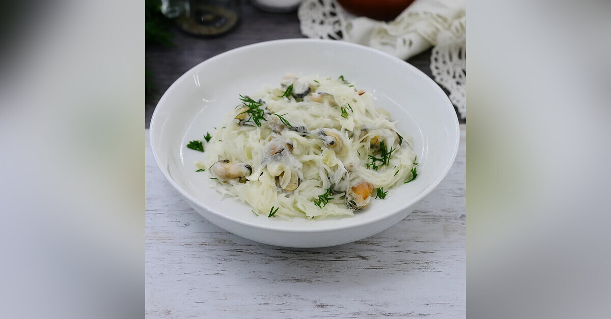 Фунчоза с креветками в кремовом соусе