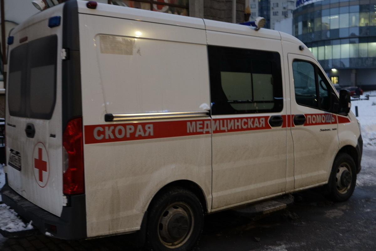 Два ребенка обнаружены мертвыми в заброшенном канализационном туннеле.