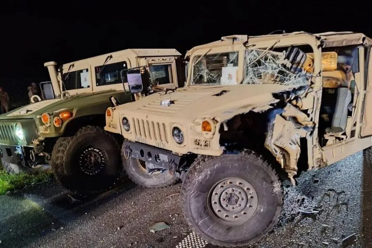 «Хаммеры» разбиты: колонна американских войск попала в аварию в Польше.