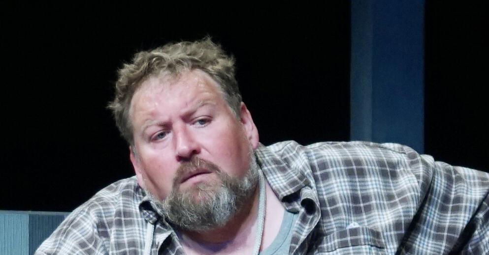 Actor from "Voroniny" shares thoughts on Nina Gulyaeva's passing.