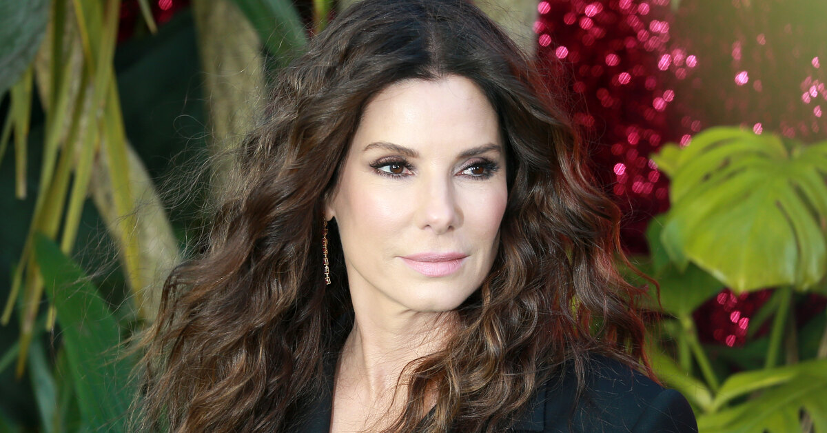 Смерть дорогого человека сильно потрясла Сандру Буллок.