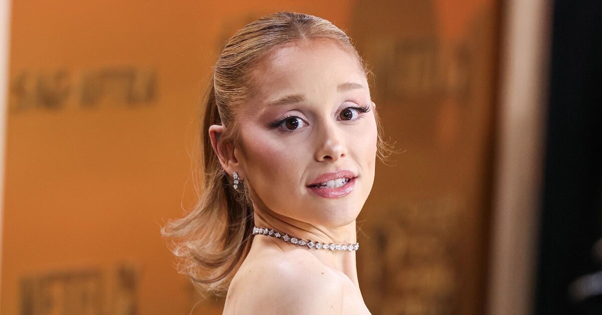 Ариану Гранде почти сбил автомобиль в Париже: видеозапись