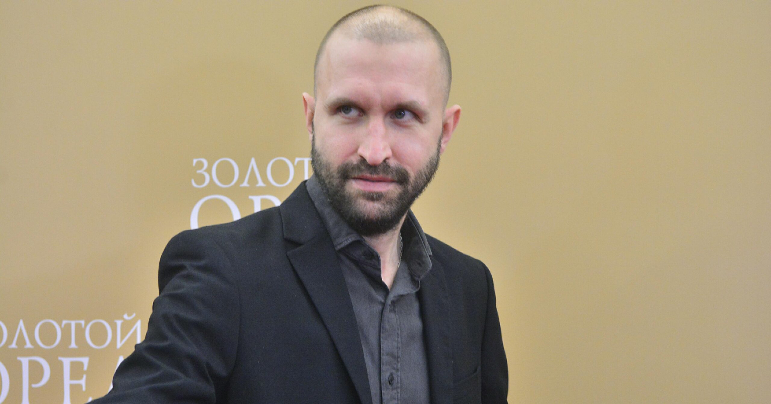 Иван Добронравов объяснил причины, по которым отец отправил его в интернат.