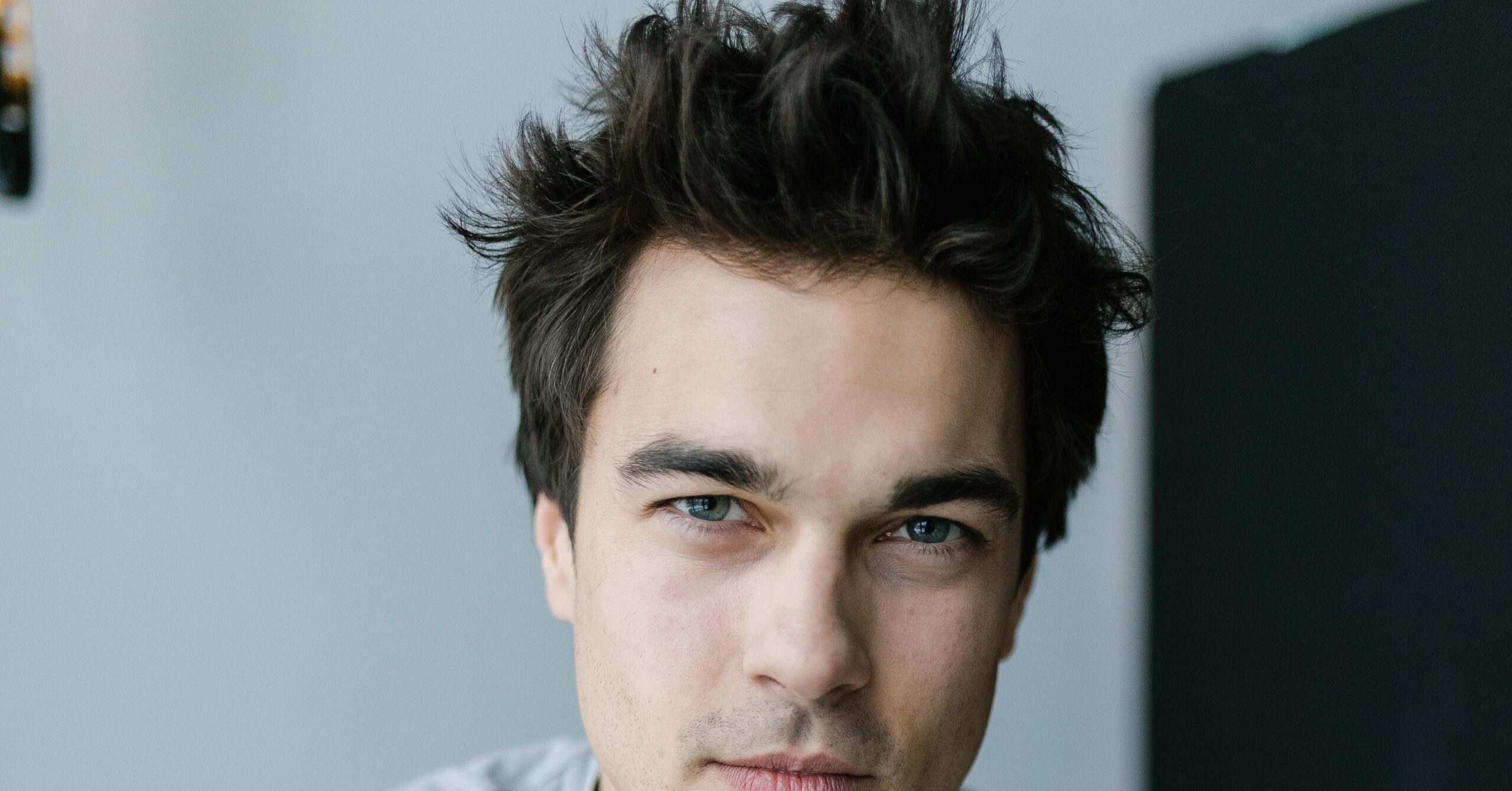 Константин Белошапка — о своей избраннице: «Рост 170 см, голубые глаза»