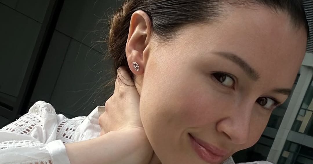 Анна Заворотнюк покинула Россию.