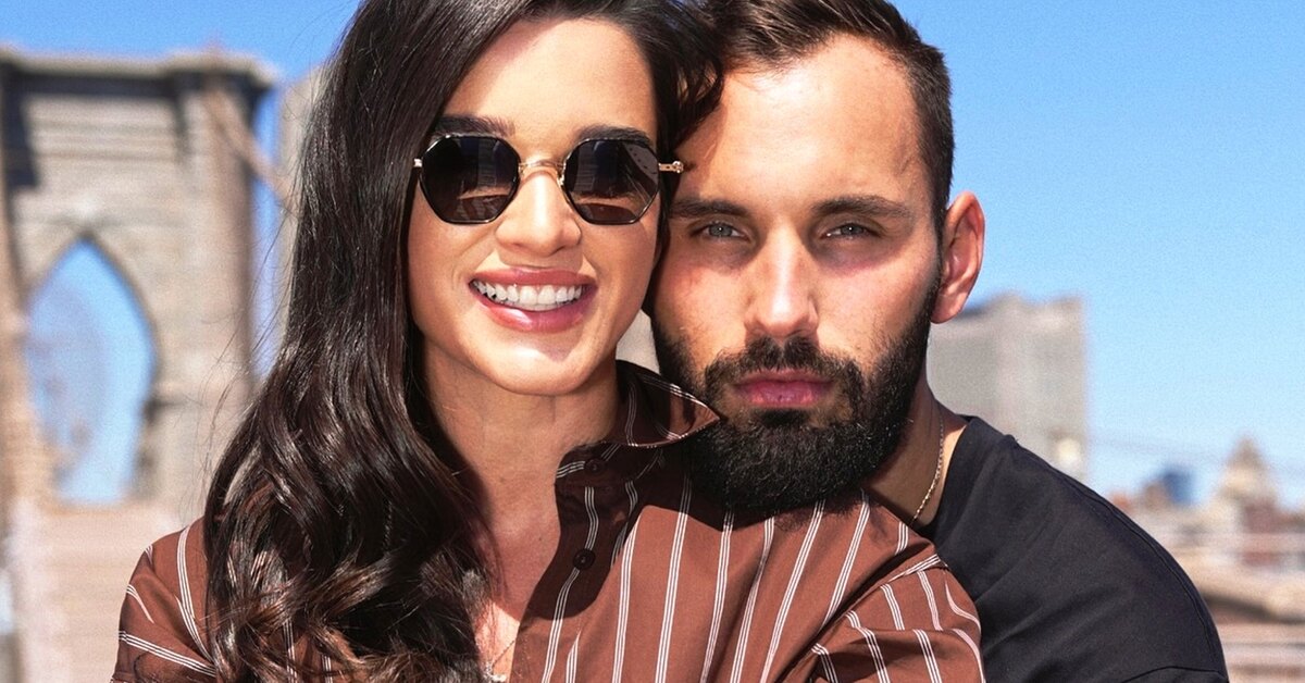 Ксения Бородина запечатлела моменты с мужем в Дубае.