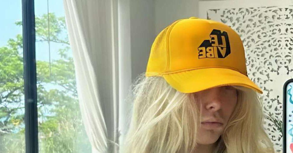 Откровенные снимки дочери Шиффер вызвали бурю обсуждений в Сети.