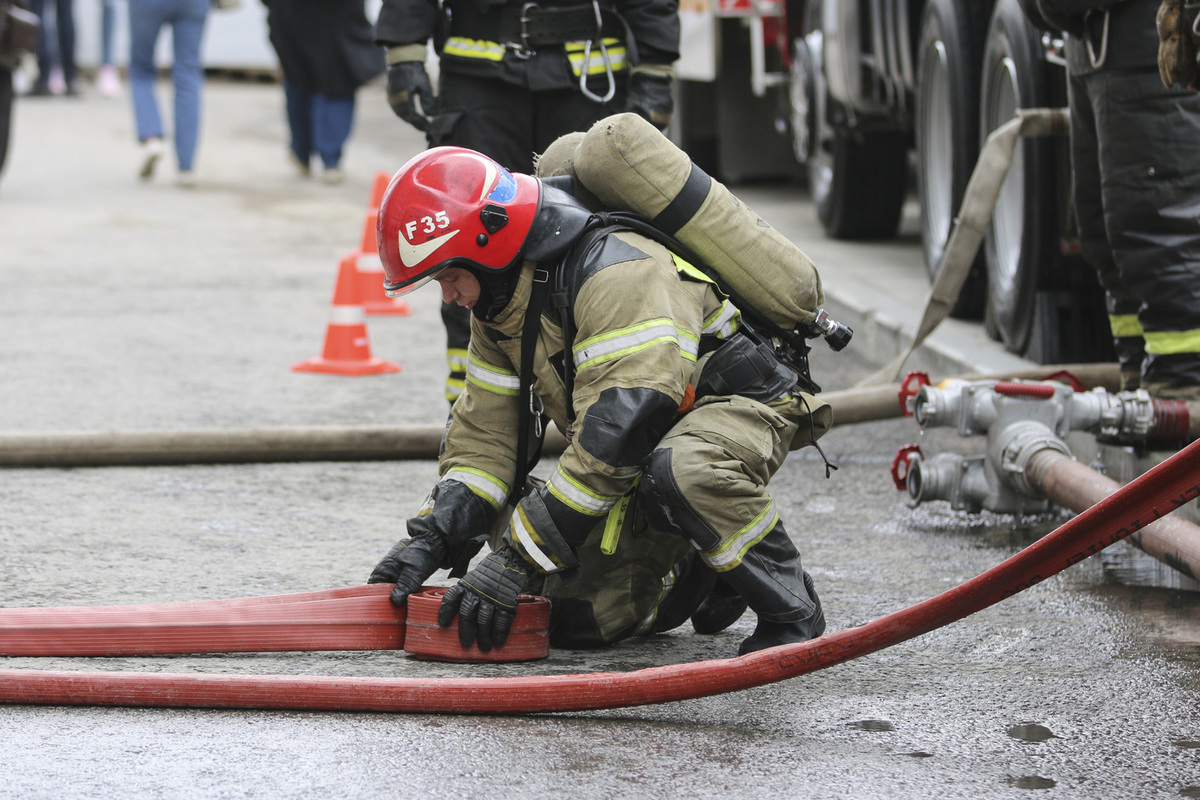 БПЛА Украины нанесли удар по двум автозаправочным станциям в российском городе