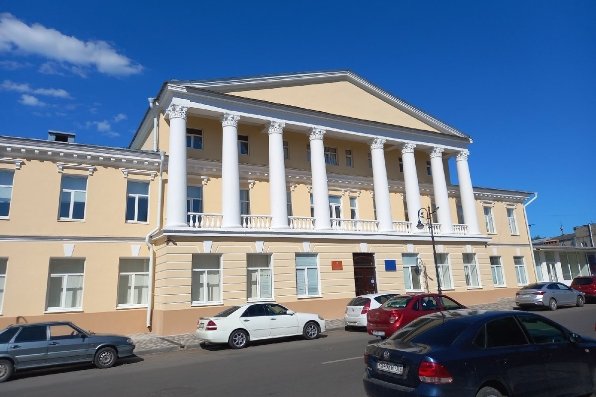 Чрезвычайное положение введено в российском городе после нападения беспилотников