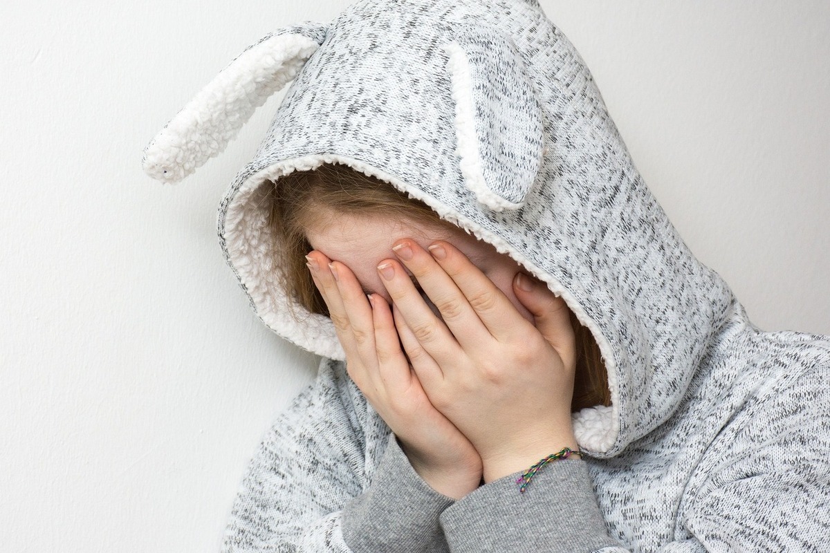 Шесть лет страха: москвич многократно злоупотреблял своей падчерицей