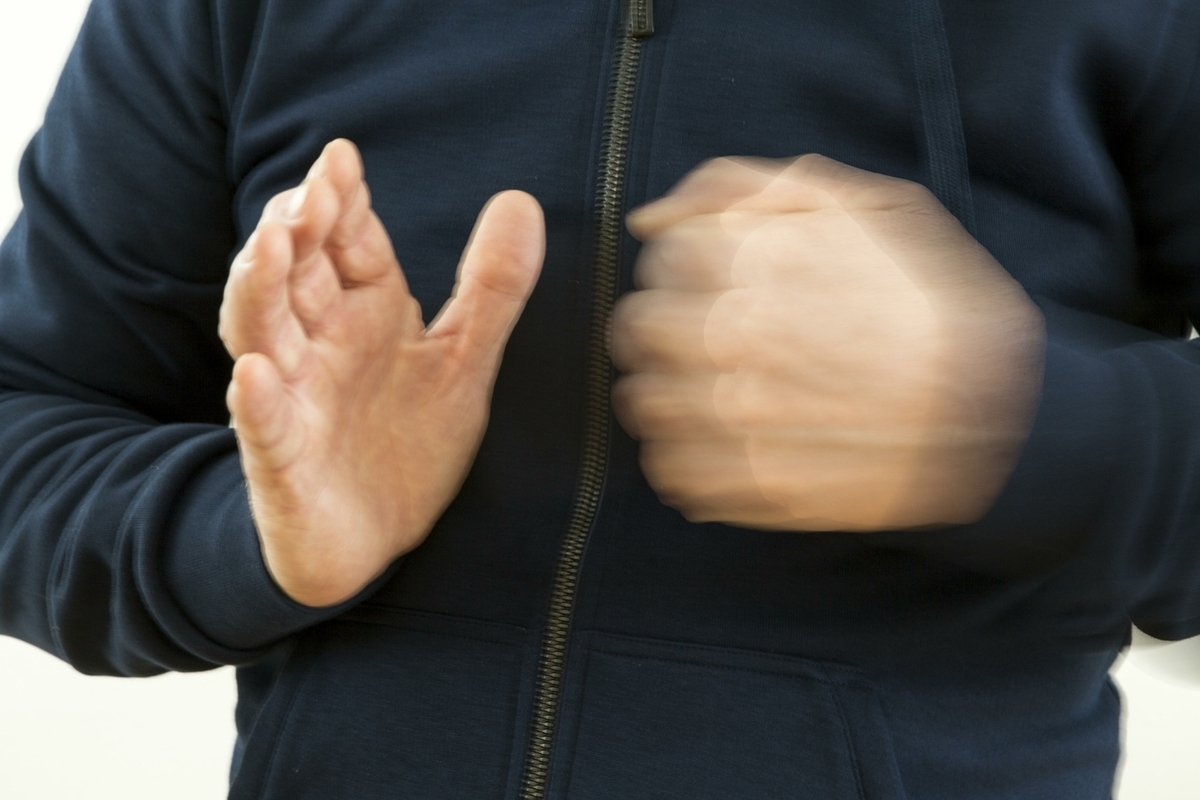 В Миассе рецидивист убил соседа из-за конфликта по поводу стиральной машины.