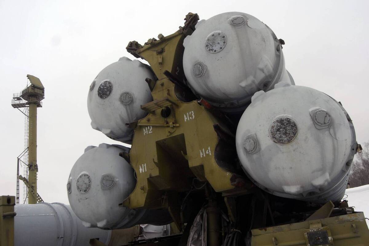 Собянин: системы ПВО перехватили беспилотник, направлявшийся в Москву