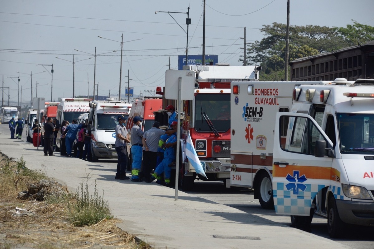Десять жертв в трагической автокатастрофе с автобусом в стране Латинской Америки.