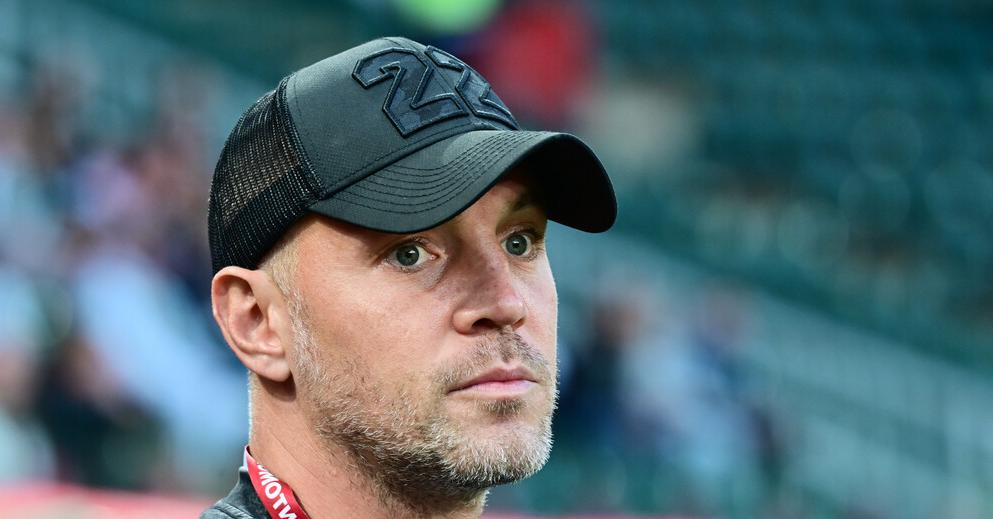 Артем Дзюба вступил в конфликт с актером Павлом Поповым.