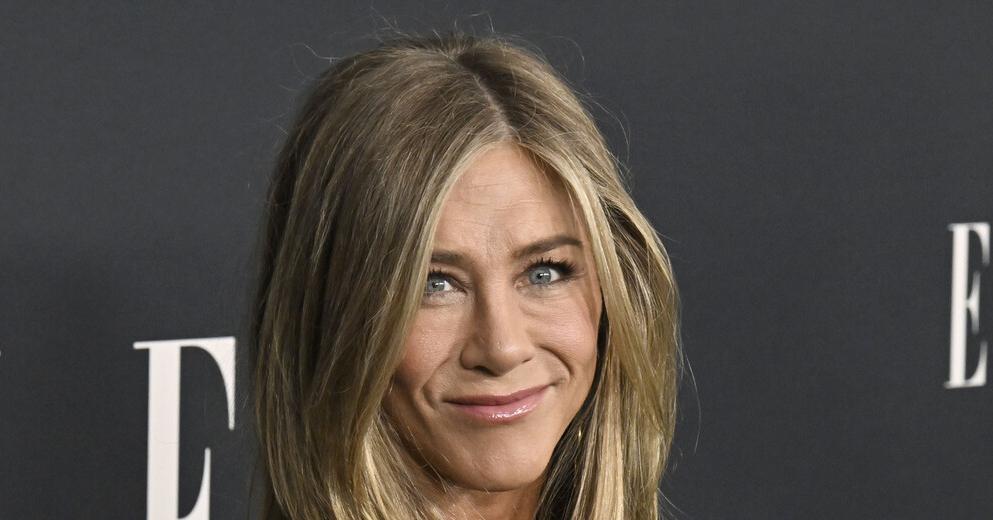 Адам Сэндлер поделился мнением о новом парне Дженнифер Энистон.