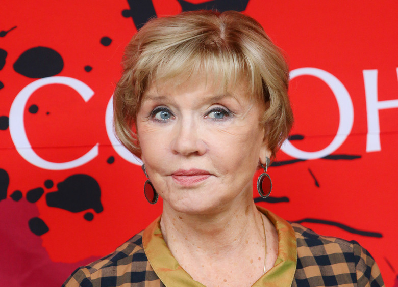 "Мамы больше нет": Юлия Меньшова оплакивает утрату Веры Алентовой