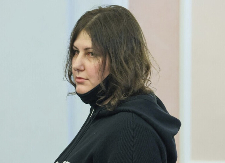 Лурье не разрешают входить в квартиру, судом присужденную в пользу Долиной: «Это противозаконно»