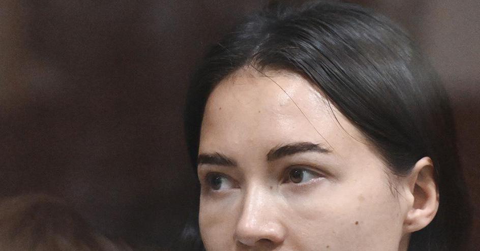 Беременная Лерчек продемонстрировала свой живот в трогательном видео.