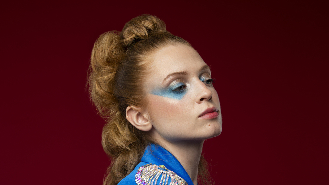 Цветной мейкап: как играть с тенями и лайнерами.